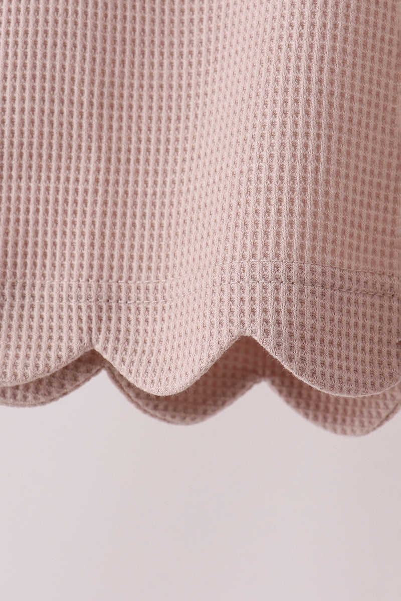 Beige scalloped pants set